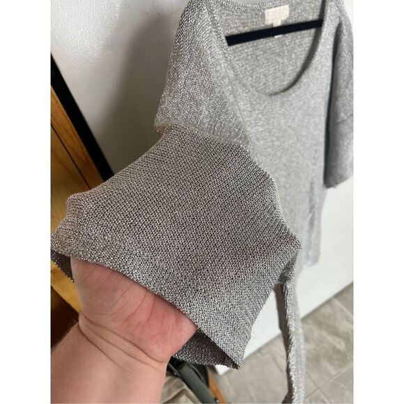 Forever 21+ Plus Sizes Grey Top Woman’s Size 3X - Picture 3 of 7